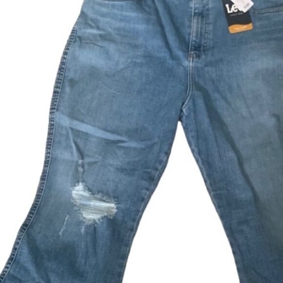 Lee Heritage Light Wash High-Rise Distressed Kick Flare Jeans Size 18M - Picture 4 of 12
